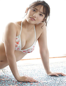 每上楼梯一步就顶一下/便利店女孩