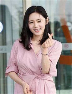 公车痴汉媚药强抹在线观看,男人扒开女人腿桶免费视频